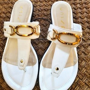 Women's Unisa Sandals NWOT